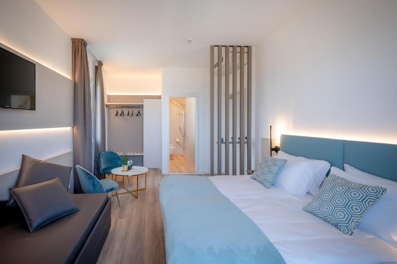Hotel Delfino กาออร์เล ภายนอก รูปภาพ