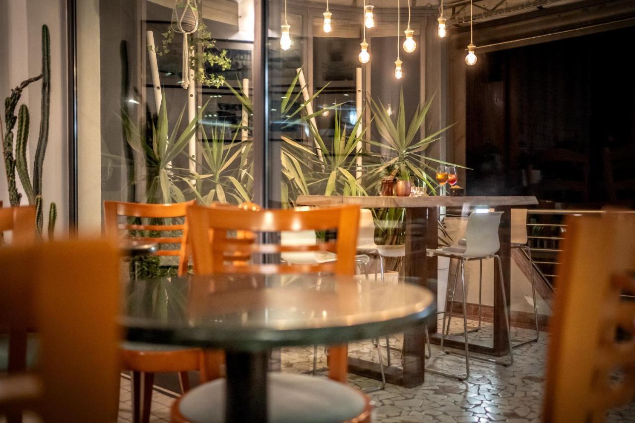 Hotel Delfino กาออร์เล ภายนอก รูปภาพ